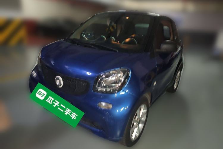Used smart fortwo 2015 1.0L 52 kW hardtop Dynamic version