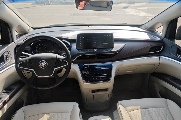 Used Buick GL8 2021 Land Cruiser Executive 652T Premium Model
