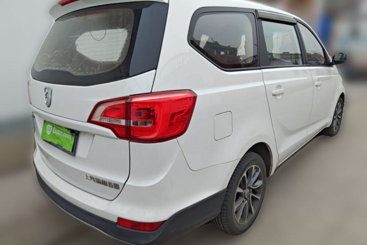 Used Baojun 730 2016 Revised 1.5L Manual Standard Version 7 Seats China V Emission Standard
