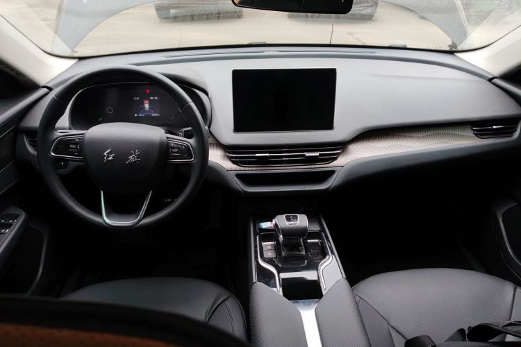 Used Hongqi E-QM5 2023 Base Travel Edition
