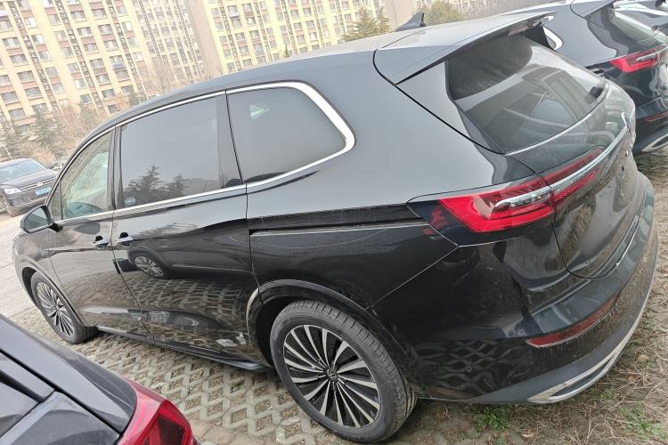 Used Volkswagen Viloran 2024 380TSI Premium Edition Left Side