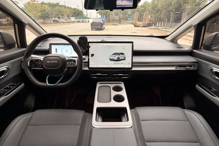 Used AION Y 2023 Younger Star Edition