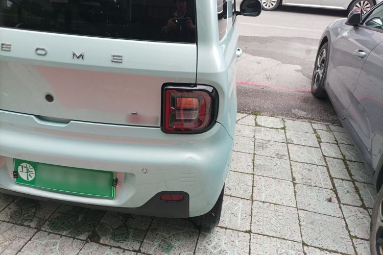 Used Geely Galaxy Panda 2023 Panda Mini 200km Endurance Bear Right Rear Taillight