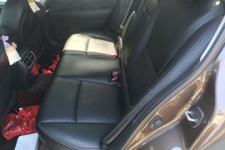 Used Infiniti Q50 2014 3.5L Hybrid Flagship Edition Left Rear Seat