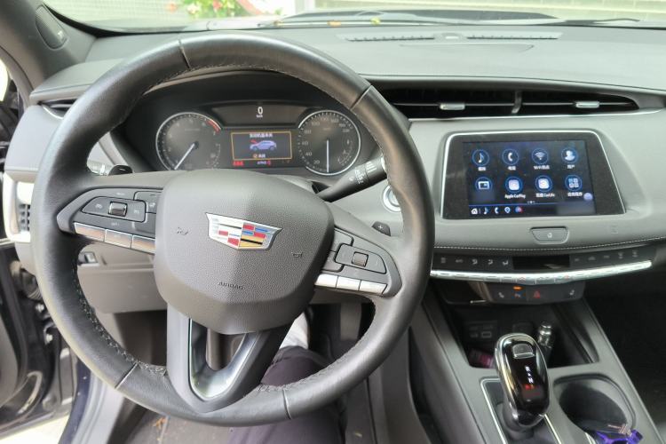 Used Cadillac XT4 2021 28T Two-Wheel Drive Leading Version Steering Wheel
