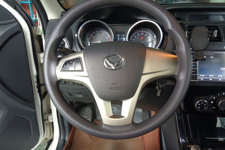 Used HYOSOW S3 2014 1.5L Comfort Version China IV Emission Standard