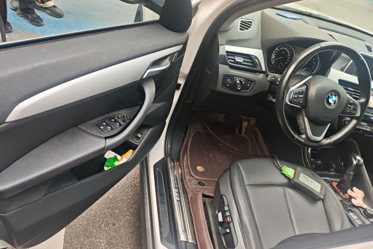 Used BMW X1 2018 sDrive20Li Leading Model
