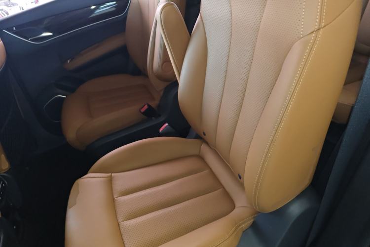 Used BYD Song MAX 2018 1.5T Automatic Smart Connect Flagship Model 6 Seats
