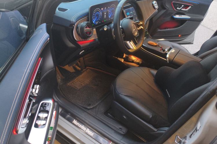 Used Mercedes-Benz EQE 2022 350 Luxury Edition Driver Seat