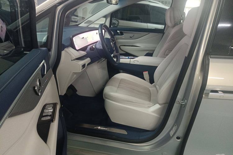 Used Buick GL8 New Energy 2024 Lu Zun Luxury Edition 7-Seater
