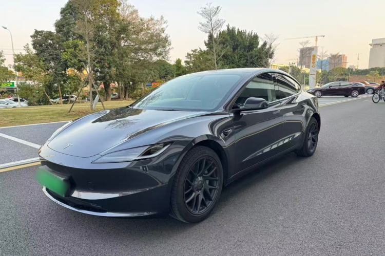 Used Tesla Model 3 2025 Rear-Wheel-Drive Version