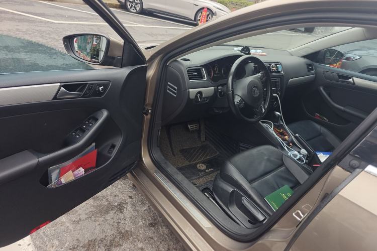 Used Volkswagen Sagitar 2014 Revised Version 1.4TSI Automatic Luxury Edition