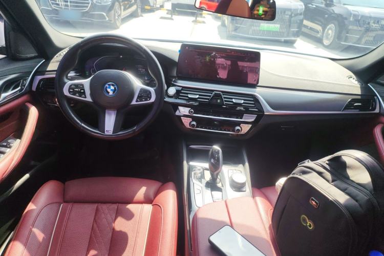 Used BMW 5 Series New Energy 2022 Restyled 535Le Pioneer Edition M Sport Package Center Console