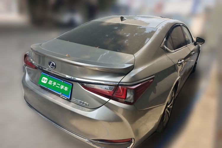 Used Lexus ES 2018 300h Premier Edition China V Standard
