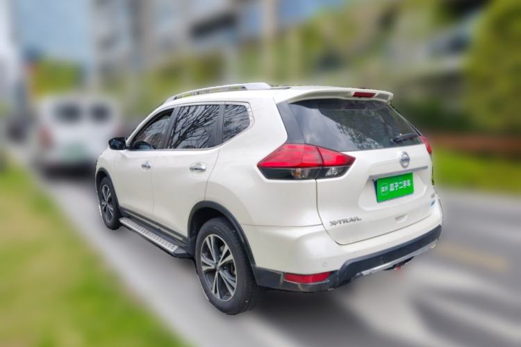 Used Nissan X-Trail 2017 2.5L CVT Leading Edition 4WD Rear Left 45 Deg