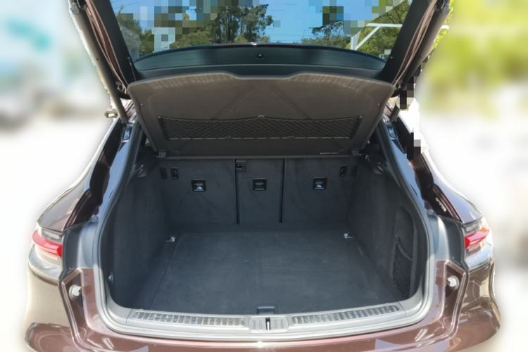 Used Porsche Macan 2020 Macan 2.0T Trunk