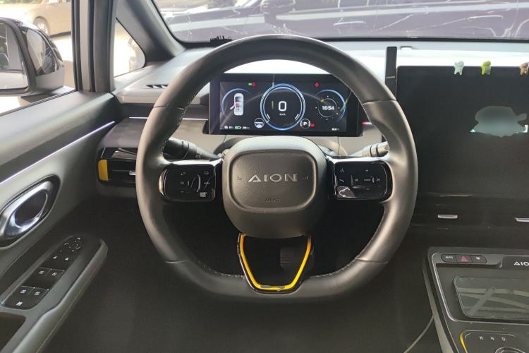 Used AION Y 2022 70 Intelligent Edition Lithium Iron Phosphate Steering Wheel