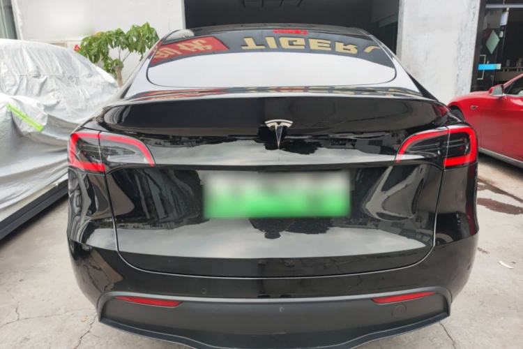 Used Tesla Model Y 2023 Long-Range All-Wheel-Drive Version