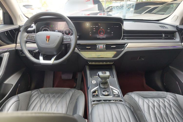 Used Hongqi HS5 2022 Facelifted Version 2.0T Smart Connect Flagship All-Wheel-Drive Edition Center Console