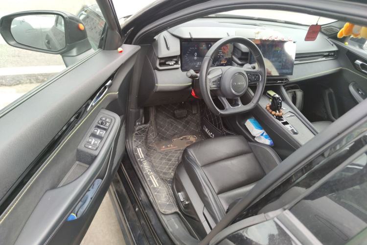 Used Lynk & Co 03 2023 2.0TD DCT JingPro Driver Seat