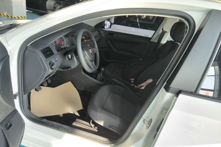 Used Volkswagen Santana 2019 1.5L Manual Fashion Edition China VI Standard
