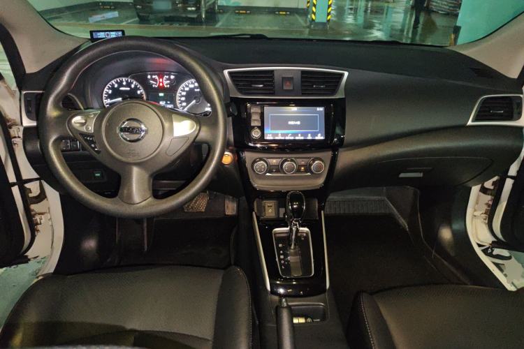 Used Nissan Sylphy 2016 1.6XV CVT Smart Enjoyment Version Center Console