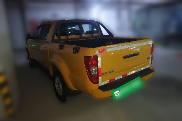 Used JMC Yuhu 7 2016 2.4L Four-Wheel Drive Luxury Version 4G69
