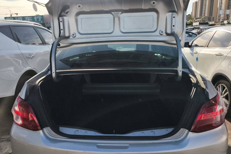 Used Peugeot 301 2014 1.6L Automatic Comfort Edition
