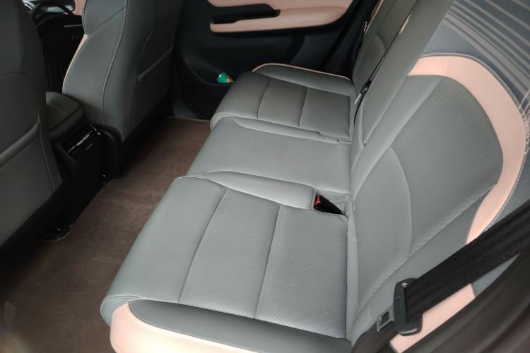 Used AION Y 2022 Plus 70 Tech Edition