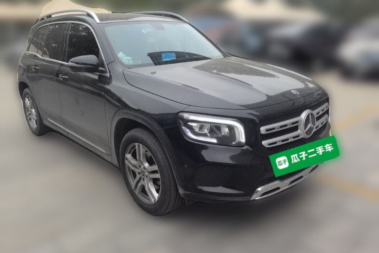 Used Mercedes-Benz GLB 2023 GLB 200 Fashion Model Front Right 45 Deg