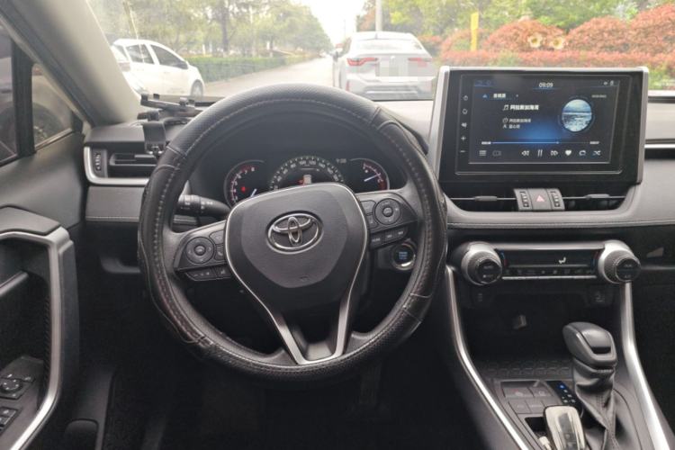 Used Toyota RAV4 2020 2.0L CVT Two-Wheel Drive Fashion Edition Steering Wheel