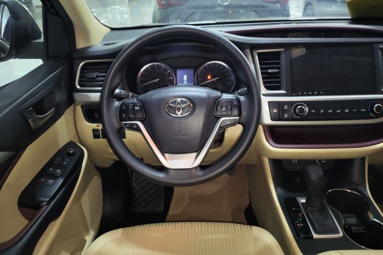 Used Toyota Highlander 2015 2.0T Four-Wheel Drive Elite Edition 7-Seater
