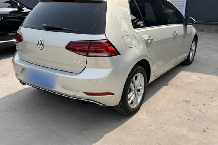 Used Volkswagen Golf 2018 230TSI Automatic Comfort Model
