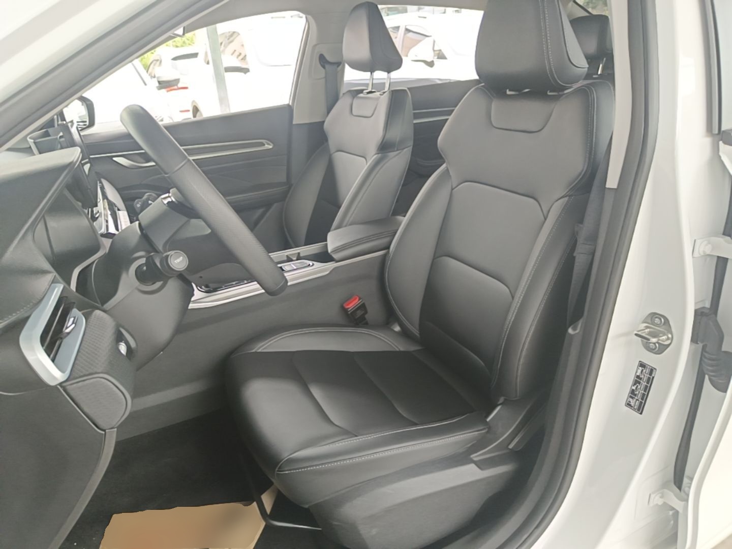 Geely Auto Emgrand 2025 4th Generation 1.5L CVT Starry Edition — снимка 17