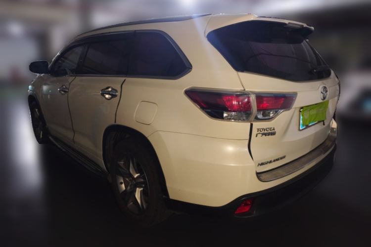 Used Toyota Highlander 2015 2.0T Two-Wheel Drive Luxury Edition 7 Seats Rear Left 45 Deg