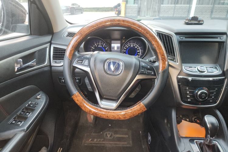 Used Changan CS75 2014 1.8T Automatic Elite Version China V Standard
