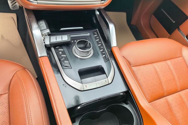 Used Zotye T700 2017 1.8T Dual-Clutch Prestige Model