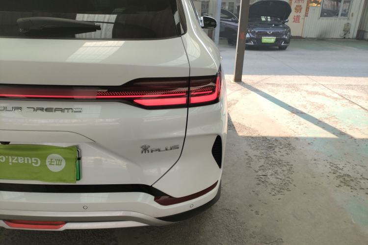 Used BYD Song PLUS New Energy 2024 HONOR Edition DM-i 110km Flagship PLUS Right Rear Taillight