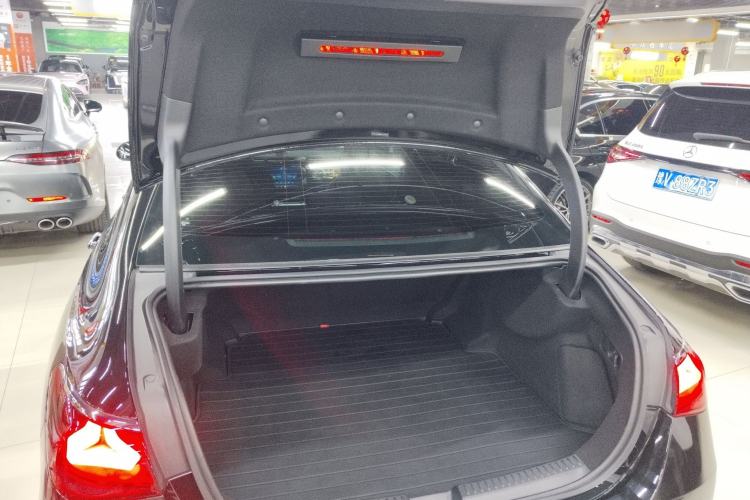 Used Mercedes-Benz E-Class 2024 E 300 L Luxury Model Trunk