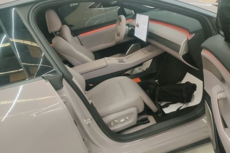 Used ONVO L60 2024 60 kWh Rear-Drive Version
