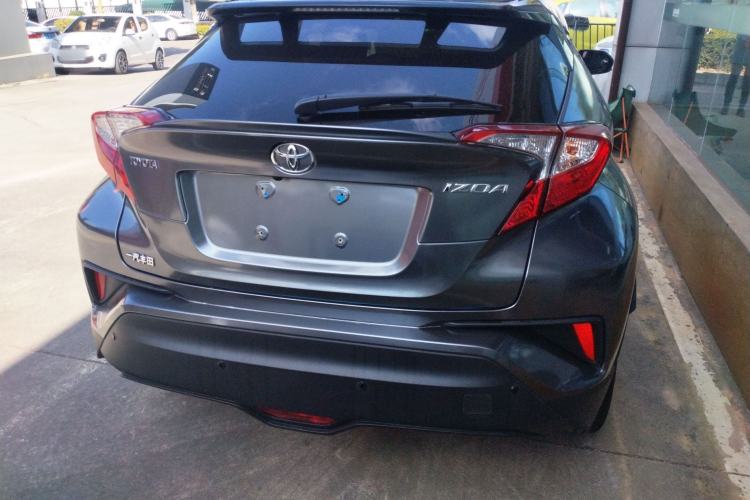 Used Toyota IZOA 2018 2.0L Yichi Version China VI Standard