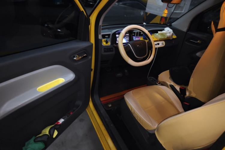 Used Wuling Hongguang MINIEV 2022 Macaron Premium Model – Lithium Iron Phosphate