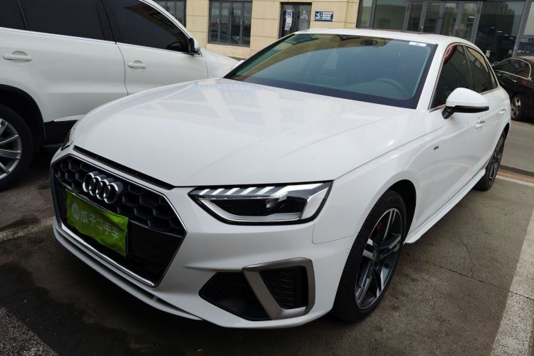 Used Audi A4L 2022 40 TFSI Luxury Dynamic Model