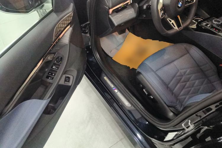 Used BMW 5 Series 2025 530Li Luxury Edition M Sport Package
