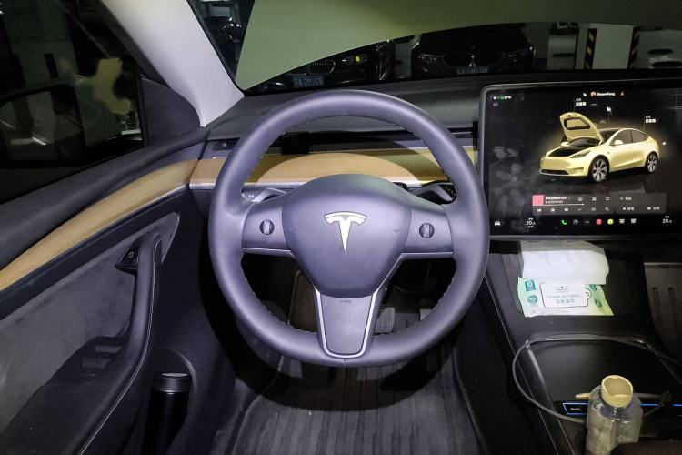 Used Tesla Model Y 2022 Rear-Wheel-Drive Version
