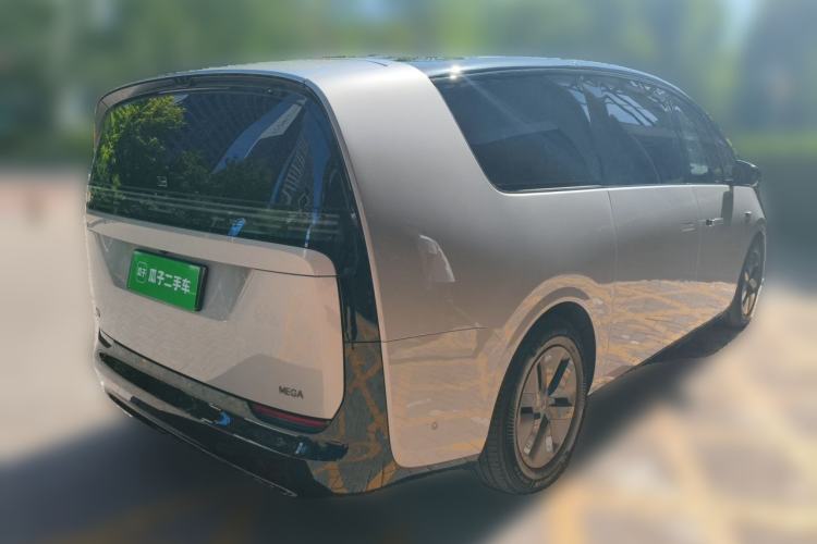 Used Li Auto MEGA 2024 Ultra Model