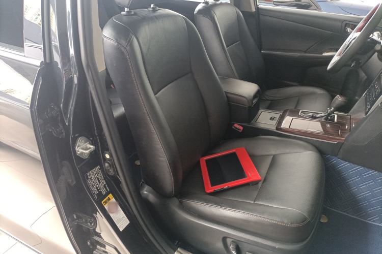 Used Toyota Camry 2016 Dual-Engine 2.5 HG 10th Anniversary Deluxe Navigation Edition
