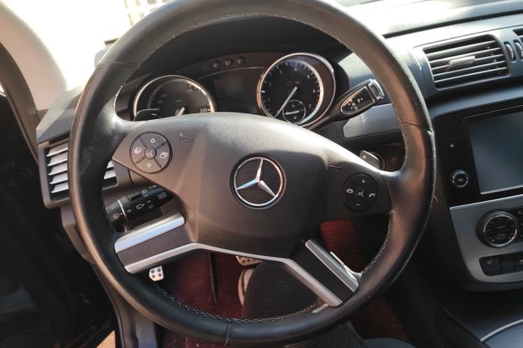 Used Mercedes-Benz R-Class 2014 R 320 4MATIC Business Model