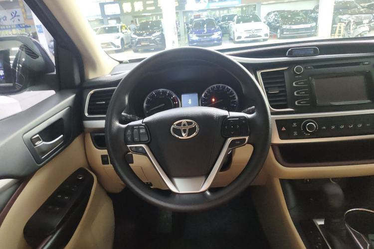 Used Toyota Highlander 2017 2.0T Four-Wheel Drive Elite Edition 7-Seater
