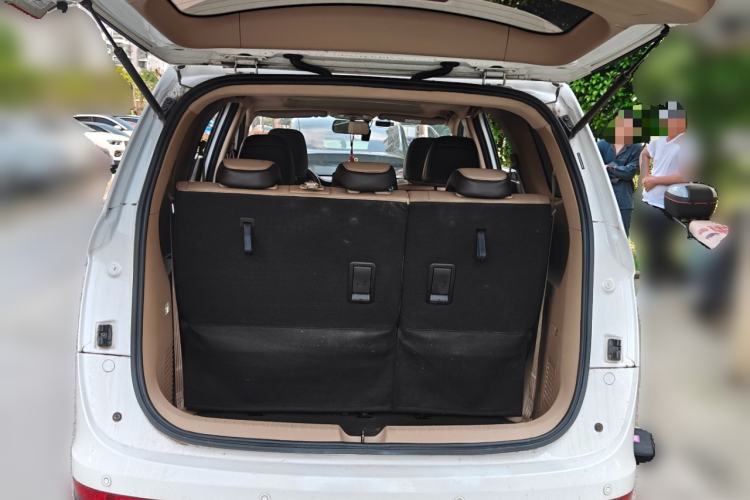 Used Baojun 730 2017 1.5T Manual Style 7 Seats China V